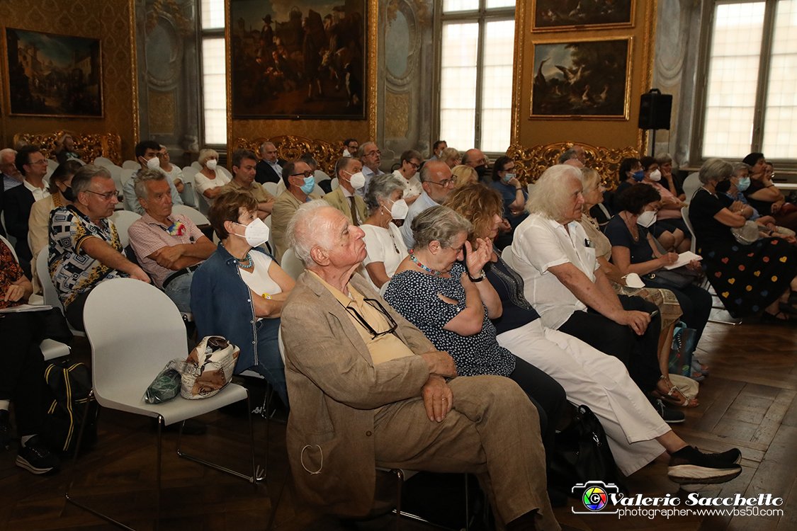 VBS_5500 - Da Veronica a “vera icon”- La devozione al Volto di Cristo nel Medioevo tra Oriente e Occidente.jpg